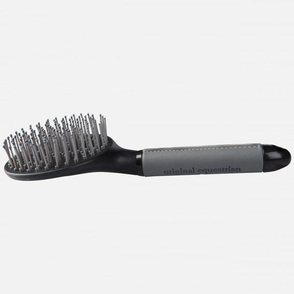 Maddox Leather Handle Tail Brush
