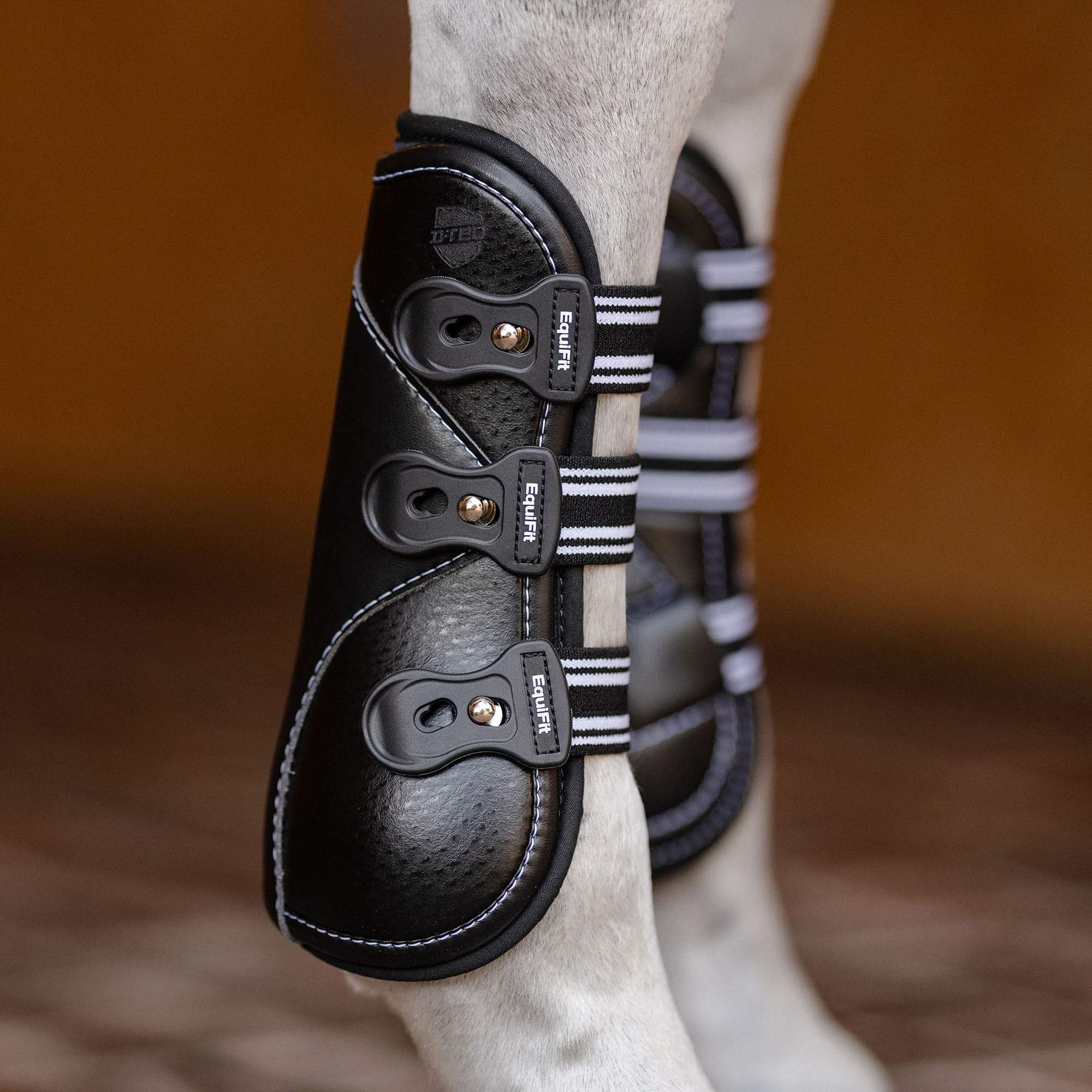 EQUIFIT D-TEQ™ FRONT BOOT